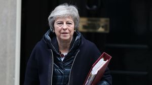 استقال 4 وزراء من الحكومة البريطانية احتجاجا على بنود مسودة الاتفاق التي مررها الاتحاد الأوروبي- جيتي
