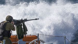 هاجم الاحتلال مراكب الصيادين قبالة بحر غزة وأطلق الرصاص المعدني المغلف بالمطاط- جيتي
