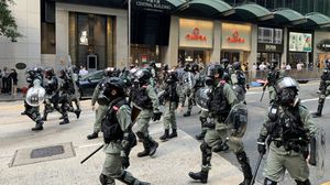 وسائل إعلام محلية قالت إن الشرطة استخدمت الذخيرة الحية ضد المحتجين- نشطاء تويتر