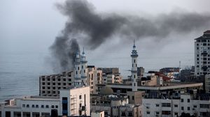 استهدف جيش الاحتلال الإسرائيلي موقع "الجعبري" التابع لكتائب الشهيد عز الدين القسام شرق مدينة غزة- جيتي
