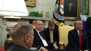 التقى الرئيس التركي بنظيره الأمريكي وعدد من أعضاء مجلس الشيوخ بالبيت الأبيض- جيتي