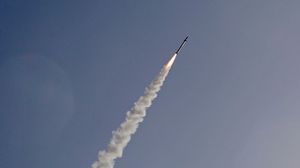 قبل أسبوعين أطلقت كتائب عز الدين القسام سلسلة صواريخ تجريبية من قطاع غزّة باتجاه البحر- جيتي