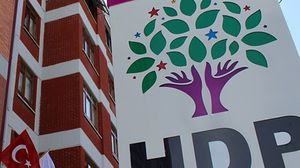 تتهم السلطات التركية حزب الشعزب الديمقراطي بدعم منظمة العمال الكردستاني