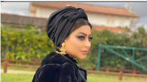 جاءت خطوة زينب العلي بعد نحو شهرين من خلع مواطنتها عارضة الأزياء آسيا عاكف للحجاب- صفحتها عبر إنستغرام