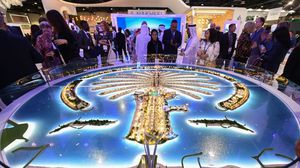 سبق أن وقع "هبوعليم" اتفاقا مع "الإمارات دبي الوطني" أكبر بنوك دبي- جيتي