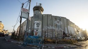 المسار المعتمد للجدار الفاصل يربط فعليا بإسرائيل تجمعات كبيرة من المستوطنات غير القانونية- جيتي