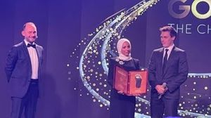 ويعتبر صلاح أول لاعب عربي يفوز بجائزة القدم الذهبية- أ ف ب