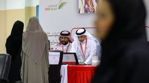 تنافس أكثر من 330 مرشحًا من بينهم 73 امرأة للفوز بـ40 مقعدًا في مجلس النواب الذي يقدّم المشورة للعاهل البحريني- جيتي