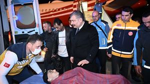 وزير الصحة التركي أشرف على نقل مرضى السرطان إلى أنقرة- الأناضول