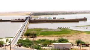 يعدّ الجسر المعبر الرئيسي بين ولايتي الخرطوم والنيل الأبيض