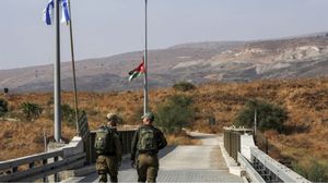 عادة ما يزعم الاحتلال الإسرائيلي إحباط عمليات تهريب أسلحة من الأردن إلى الأراضي المحتلة- ا ف ب