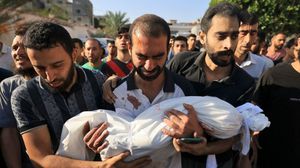 تستهدف إسرائيل المدنيين في قصفها على القطاع الذي أسفر عن أزيد من 9 آلاف شهيد - جيتي