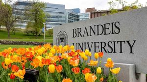 "برانديز" أصبحت أول جامعة خاصة في أمريكا تحظر المنظمة داخل حرمها- فيسبوك