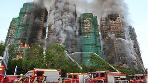 اندلع الحريق بعد ظهر الأربعاء - جيتي