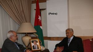 رئيس الوزراء الأردني استقبل ظريف في عمان - (بترا)