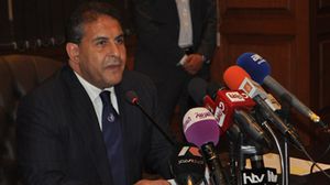 وزير الرياضة طاهر ابو زيد - ا ف ب