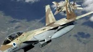 طائرات إسرائيلية تشن غارات على غزة - أرشيفية
