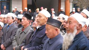 المسلمون في الصين خلال إحدى الشعائر الدينية - ا ف ب - أرشيفية