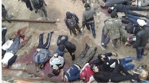جثث لمقاتلين بفصائل إسلامية أعدمهم عناصر داعش بحلب - أرشيفية