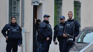 الشرطة الفرنسية تقوم بحملة تستهدف مسلمين بهدف التحقيق معهم - أ ف ب