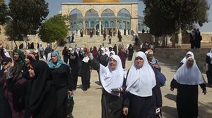 الاحتلال يحتجز هويات النساء كشرط للسماح لهن بدخول المسجد الأقصى - أرشيفية