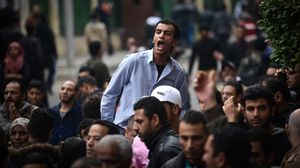 المتظاهرون ضد نظام السيسي يواجهون قمعا من قوات الأمن - أ ف ب
