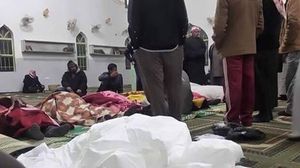 صورة قال الناشطون إنها جثث لأشخاص سنيين قتلوا على يد ميلشيات أيزيدية بسنجار - تويتر