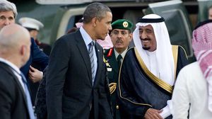 تحسنت العلاقات الأمريكية السعودية حين زار أوباما الرياض في آذار الماضي (أرشيفية) - أ ف ب