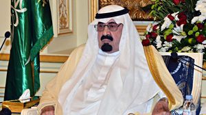 سلون: استطاع آل سعود عبور أزمة الربيع العربي عبر رشوة الشعب - أرشيفية