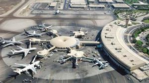 الضباب يتسبب في تعطل الرحلات الجوية بمطار أبو ظبي - أرشيفية