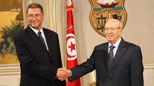 الرئيس التونسي الباجي السبسي والحبيب الصيد المكلف بتشكيل الحكومة - أرشيفية