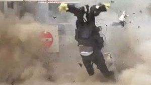 لحظة انفجار عبوة ناسفة بخبير متفجرات مصري - يوتيوب