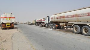 يتم توقيف ناقلات الوقود المهرب قبل أن يفرج عنها بمقابل ـ عربي21