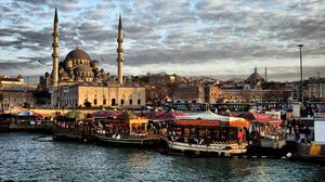 عروض سياحية كبيرة شجعت على السفر إلى اسطنبول ودبي- أرشيفية