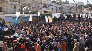 احتجاجات على تقليص خدمات أنروا في لبنان - لاجئين فلسطينيين