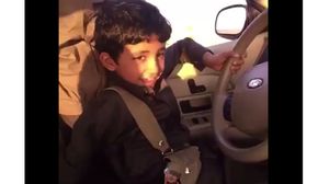 طالب مغردون سعوديون بالقبض على والد الطفل ومحاسبته بتهمة "إثارة الفتنة"- تويتر