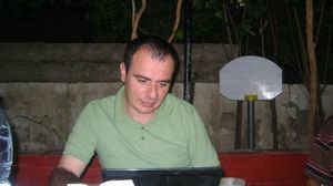منع الصحفي تيسير النجار من إجراء أي اتصال هاتفي مع عائلته منذ اعتقاله - أرشيفية