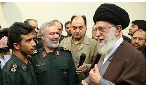 تمنح إيران وسام الفتح لأبطال الحرب، والقادة العسكريين، والساسة- أرشيفية