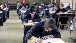 ديلي ميل: تأجيل امتحانات الثانوية من أجل مواءمة احتياجات المسلمين - أرشيفية