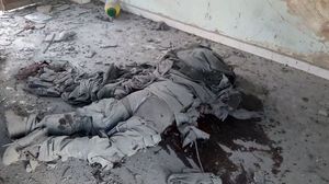 أحد ضحايا القصف النظامي على قاعة ضمت نازحين قرب وادي بردى - وكالات