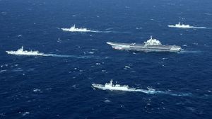 البحرية الصينية خلال تدريبات في بحر الصين الجنوبي- ا ف ب