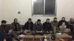 صورة قبل أسابيع تجمع قادة من فصائل "الجيش الحر" وأخرى إسلامية أثناء مباحثات الاندماج- تويتر