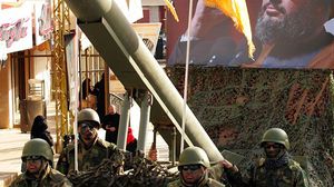 عناصر من حزب الله خلال استعراض عسكري في الضاحية الجنوبية ببيروت- جيتي