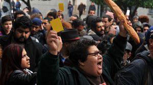 تراجعت حدة الاحتجاجات عن الأيام السابقة في تونس - جيتي