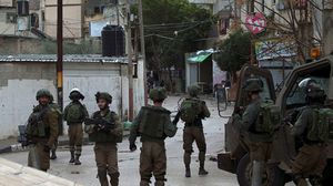 اقتحم جنود الاحتلال الإسرائيلي مدينة جنين ومخيمها ونصبوا حاجزا عسكريا- جيتي