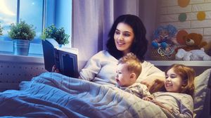 الوقت المخصص لرواية "قصة ما قبل النوم" يسمح للطفل بإيجاد مكان له في صلب الأسرة - فام أكتيوال