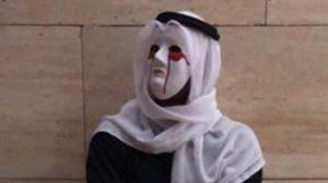 شرطة الكويت تستدعي أحد مشاهير مواقع التواصل الاجتماعي للاستفسار منه عن ظاهرة ارتداء الأقنعة- تويتر