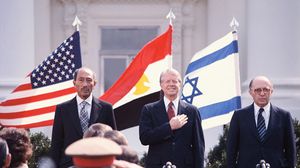 السادات وقع اتفاقية كامب ديفيد مع الاحتلال الإسرائيلي عام 1978- جيتي