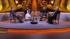 ناقشت الحلقة الاولى من البرنامج الجديد المصطلح التأصيلي للسياسة عبر العصور التاريخية الإسلامية- قناة الحوار 