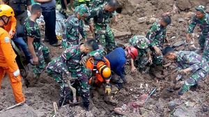 تشهد إندونيسيا باستمرار انزلاقات للتربة وفيضانات وتتعرض لظواهر مناخية عنيفة- جيتي